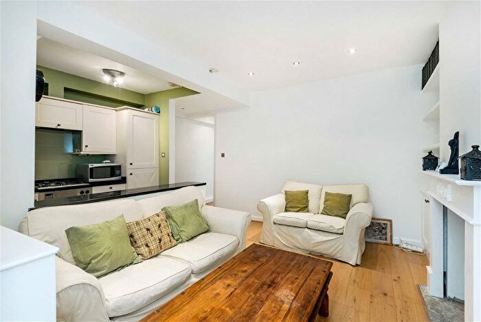 2 Bedroom Flat To Rent In Sussex Street, London, SW1V