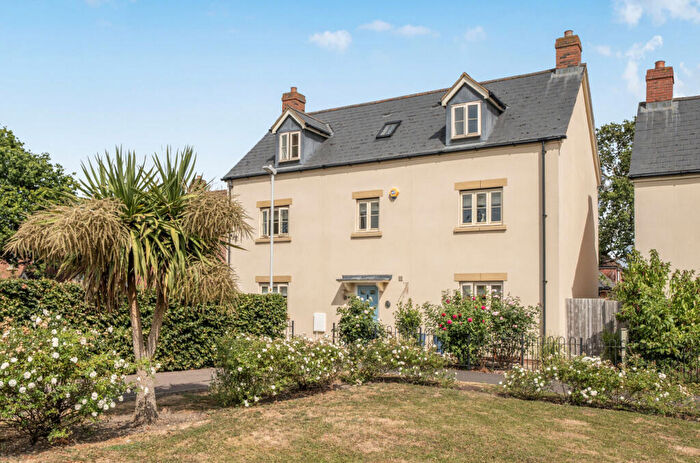 5 Bedroom Detached House For Sale In Manor End, Up Hatherley, Cheltenham, GL51