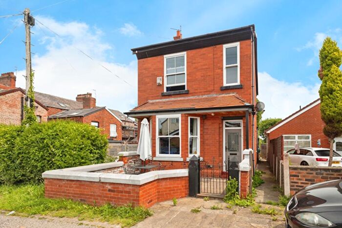 3 Bedroom Detached House For Sale In Earl Street, Denton, Lancashire, M34