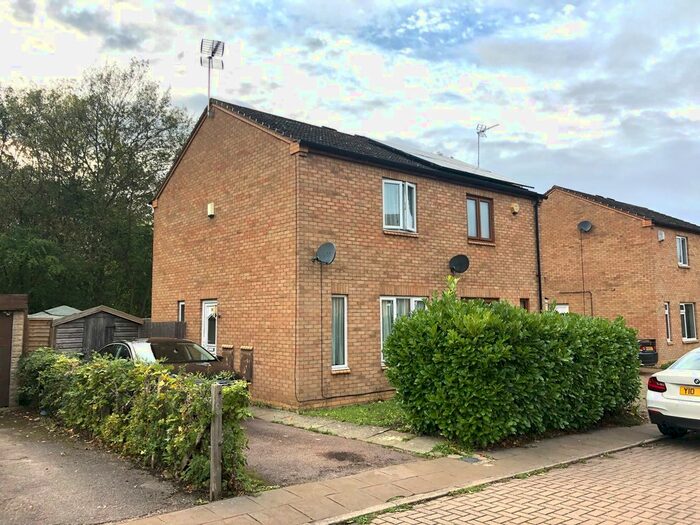 2 Bedroom Semi-Detached House To Rent In Helston Place, Fishermead, MK6