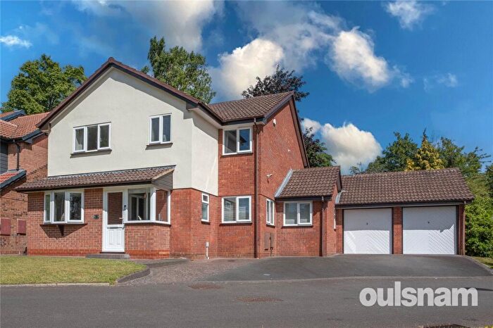 4 Bedroom Detached House For Sale In Southbourne Close, Selly Park, Birmingham, West Midlands, B29