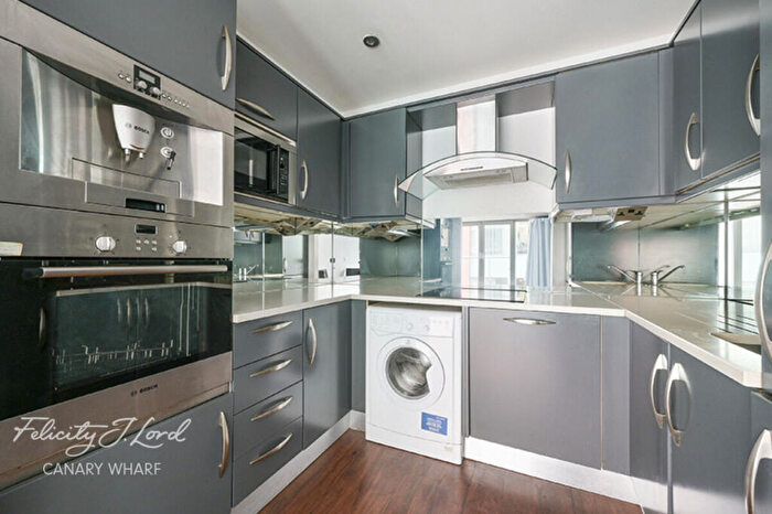 1 Bedroom Apartment To Rent In Western Gateway, London, E16