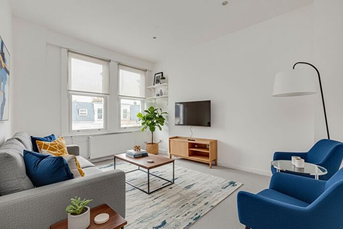 1 Bedroom Flat To Rent In Rostrevor Road, Munster Village, SW6