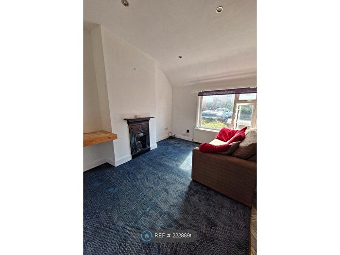 2 Bedroom Flat To Rent In Kimberley Road, Brighton, BN2