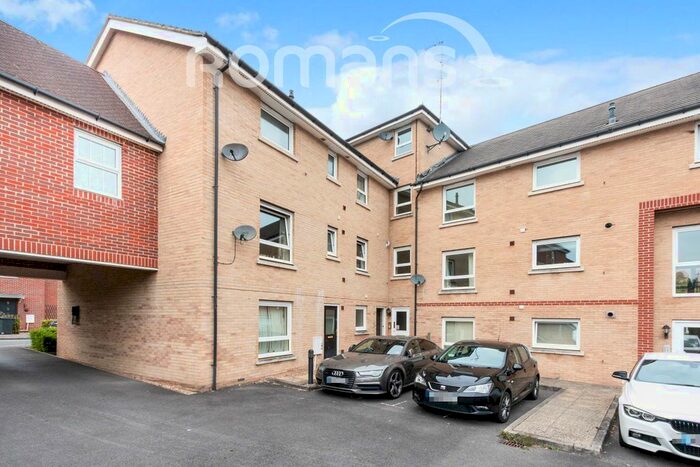 2 Bedroom Property To Rent In Coppice Pale, Chineham, Basingstoke, RG24
