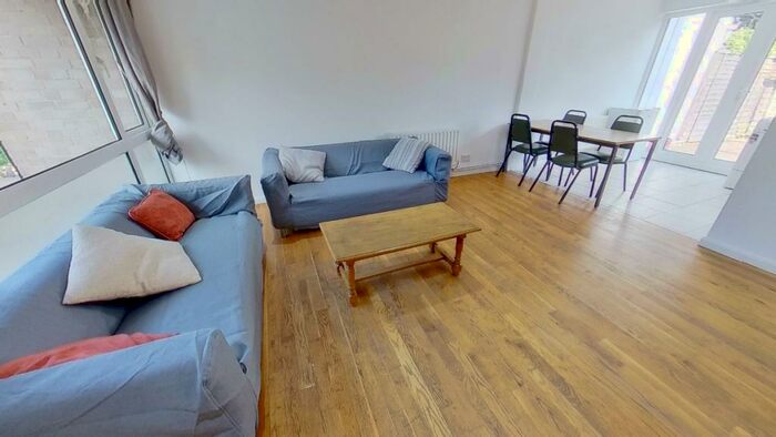 3 Bedroom Terraced House To Rent In Guildford Park Avenue, Guildford, GU2