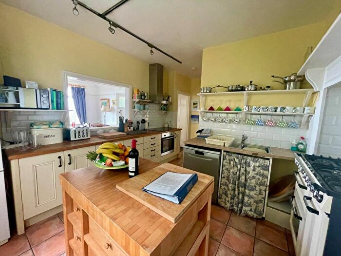 5 Bedroom Detached House For Sale In Bryn Gelli, Barmouth, LL42