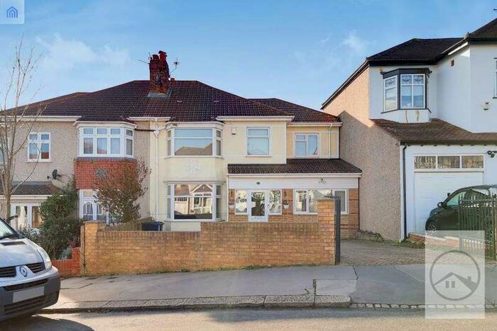 4 Bedroom Terraced House To Rent In Springfield Road, Thornton Heath, CR7