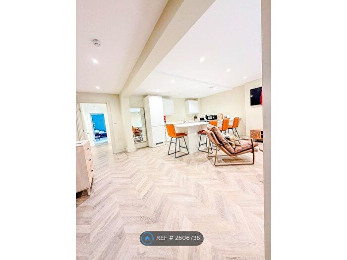 2 Bedroom Flat To Rent In Denmark Terrace, Brighton, BN1