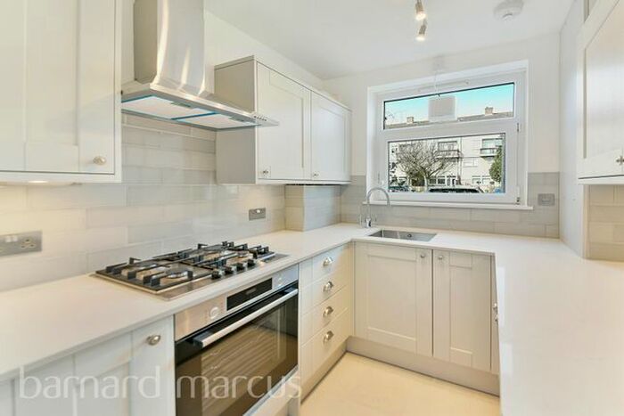 1 Bedroom Flat For Sale In Gressenhall Road, London, SW18