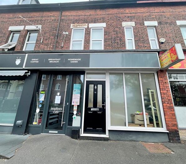 2 Bedroom Apartment To Rent In Hope Road, Sale, M33