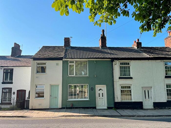 2 Bedroom Terraced House For Sale In Hurdsfield Road, Macclesfield, SK10