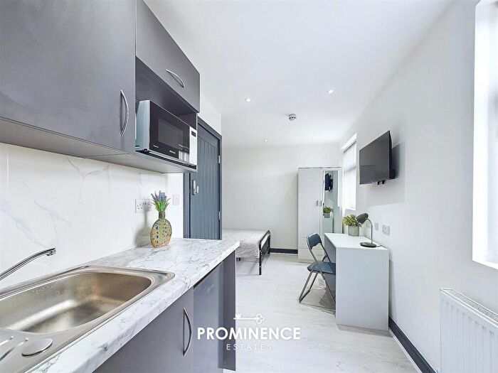 Studio To Rent In Ansty Road, Wyken, Coventry, CV2