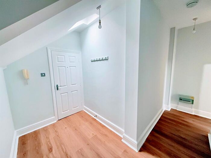 1 Bedroom Flat To Rent In Lyttelton Road, Edgbaston, Birmingham, B16