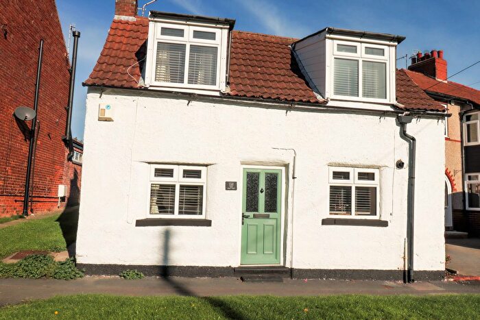 2 Bedroom Cottage For Sale In Stonegate, Filey, YO14