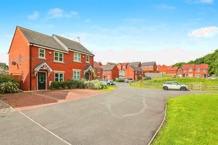 2 Bedroom Semi-Detached House For Sale In Stoney View, Langley Mill, Nottingham, NG16