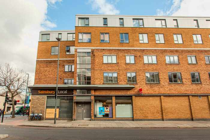 3 Bedroom Flat To Rent In Harford Street, Stepney Green, E1