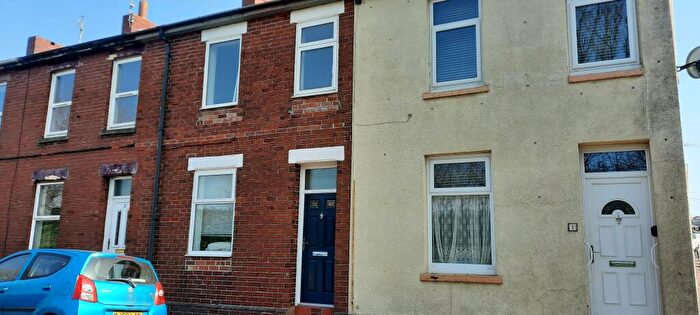 2 Bedroom House To Rent In Halsdon Road Exmouth, EX8
