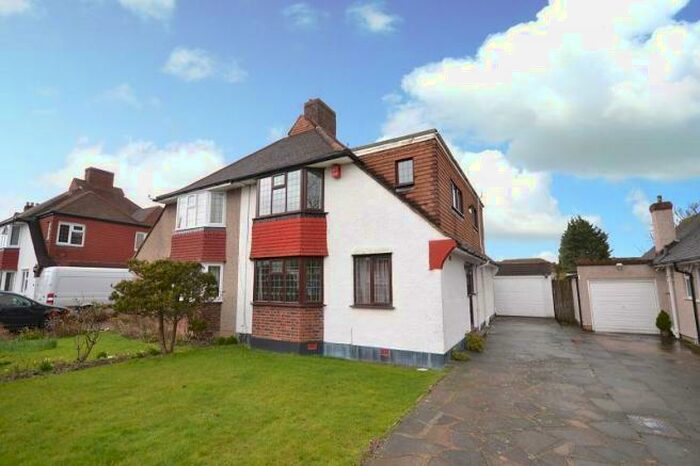 4 Bedroom House To Rent In New Malden, KT3