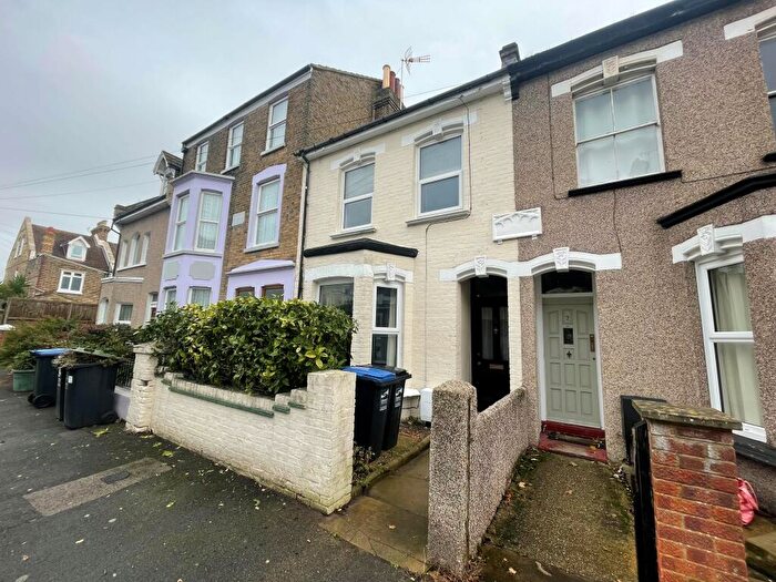 4 Bedroom House To Rent In Codrington Road, Ramsgate, CT11