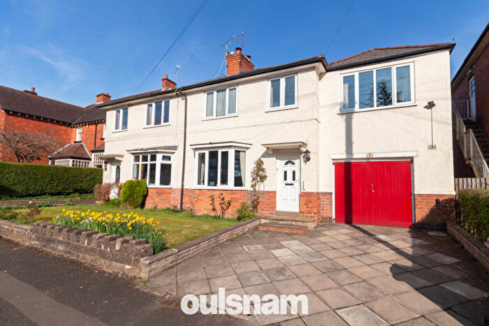 4 Bedroom Semi-Detached House For Sale In Woodland Road, Northfield, Birmingham, West Midlands, B31