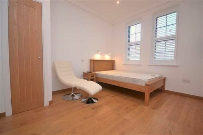Studio To Rent In Whitley Street, Reading, RG2