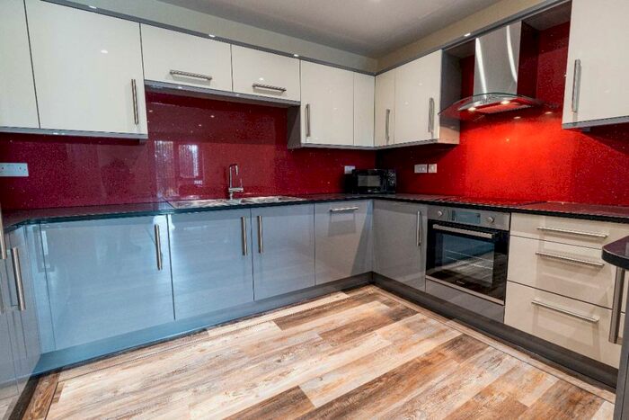 3 Bedroom Apartment To Rent In Ecco, S11