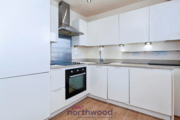 2 Bedroom Flat To Rent In Oxford Road, Windsor, SL4
