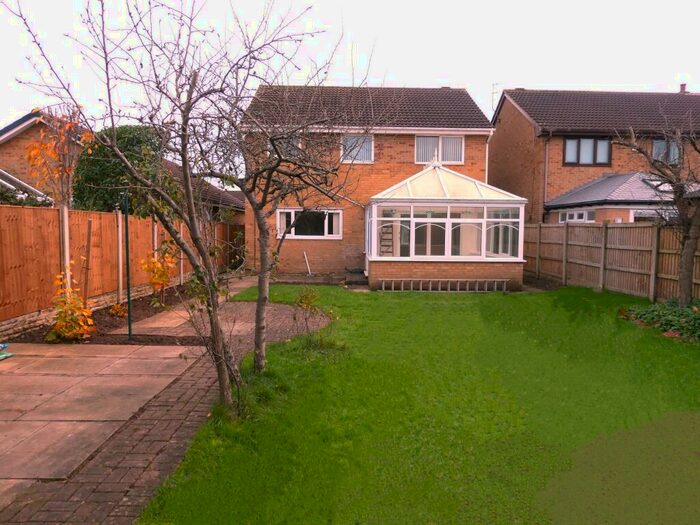 4 Bedroom Detached House To Rent In Lichen Close, Edenthorpe, DN3