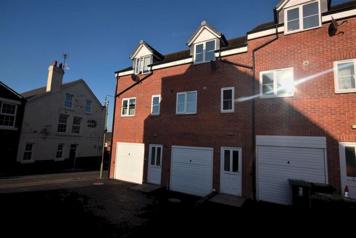 2 Bedroom Flat To Rent In East Nelson Street, Heanor, Derbyshire, DE75