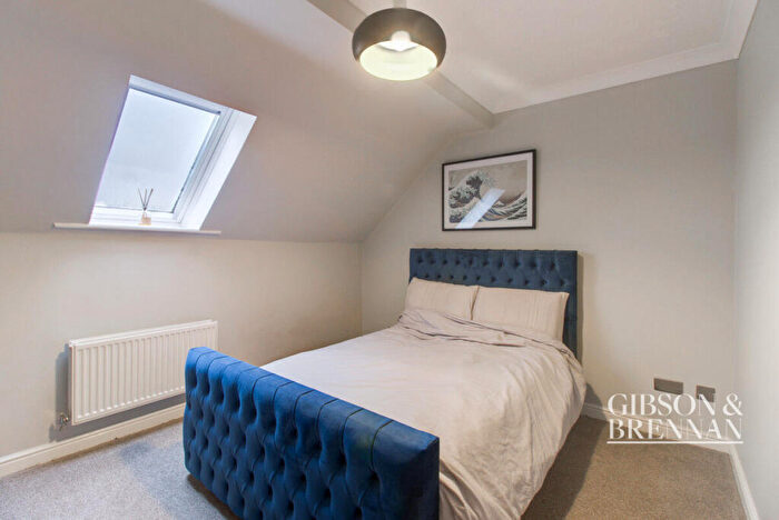 2 Bedroom Apartment For Sale In Stafford Green, Basildon, SS16