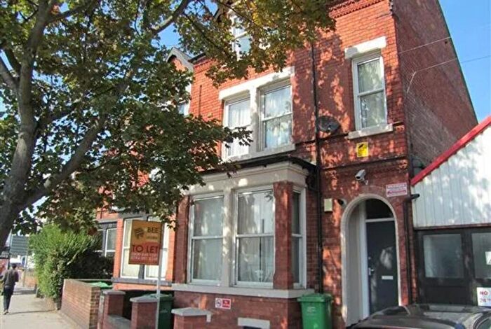 3 Bedroom Flat To Rent In Holden Street, Nottingham, NG7