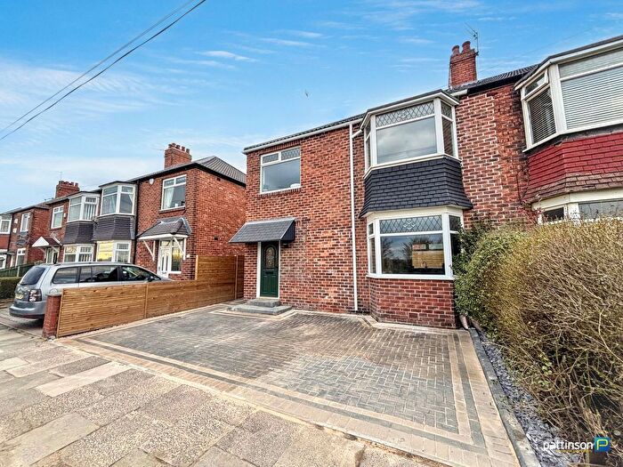3 Bedroom Semi Detached House For Sale In Valley Gardens, Wallsend, NE28