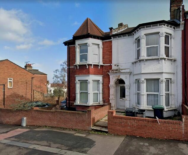 2 Bedroom Flat To Rent In Wightman Road, London, N4