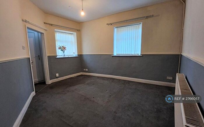 3 Bedroom End Of Terrace House To Rent In Victoria Street, Bacup, OL13