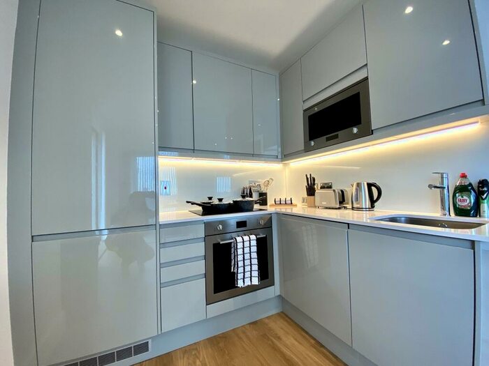 2 Bedroom Apartment To Rent In Pershore Street, Birmingham, B5