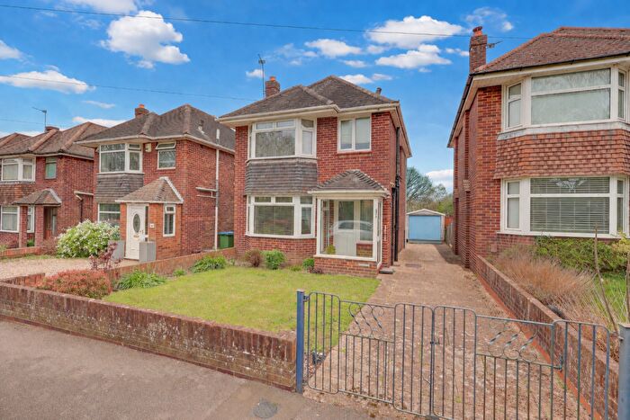 3 Bedroom Detached House For Sale In Portsmouth Road, Sholing, SO19