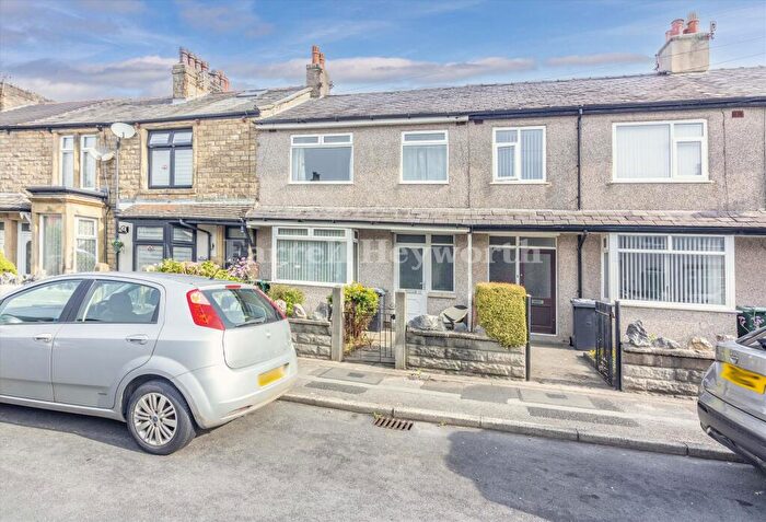 3 Bedroom House For Sale In Central Avenue, Lancaster, LA1