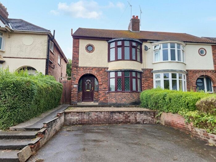 3 Bedroom Semi-Detached House For Sale In Grange Road, Hugglescote, LE67