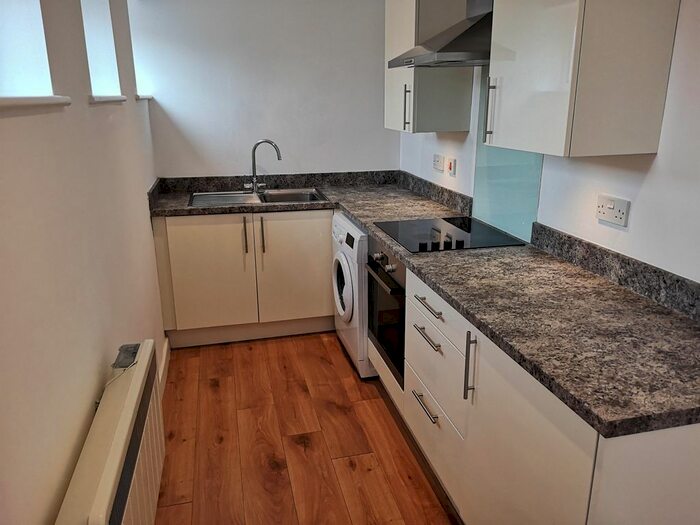 1 Bedroom Flat To Rent In Southampton Street, Southampton, SO15