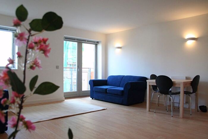 3 Bedroom Flat To Rent In Metcalfe Court, John Harrison Way, London, SE10