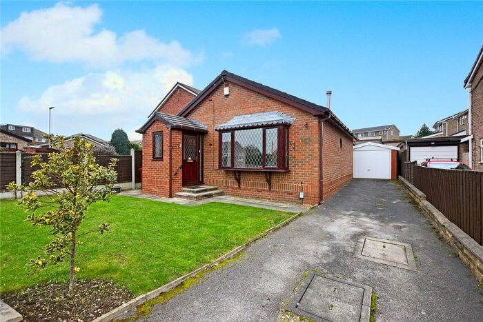 2 Bedroom Bungalow To Rent In Danella Grove, Wrenthorpe, Wakefield, West Yorkshire, WF2