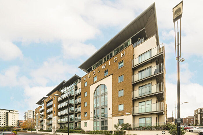 2 Bedroom Apartment For Sale In Argyll Road, London, SE18
