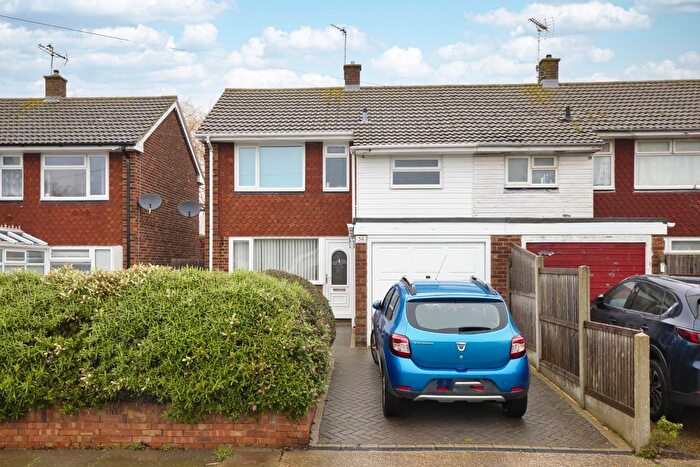 3 Bedroom Semi Detached House For Sale In Camden Road, Broadstairs, Kent, CT10