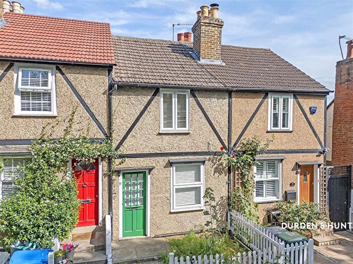 2 Bedroom Terraced House To Rent In Lower Road, Loughton, IG10