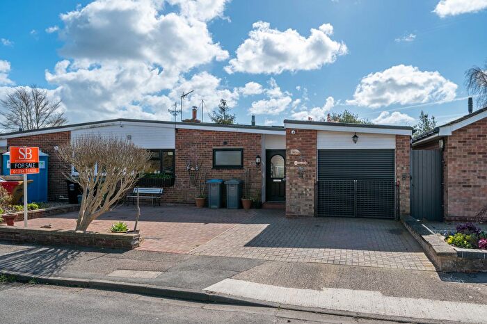 2 Bedroom Semi-Detached Bungalow For Sale In Ferndown Road, Felixstowe, IP11