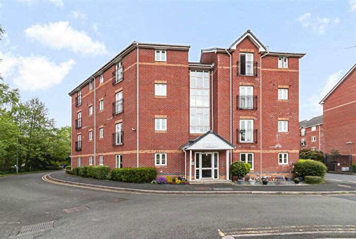 2 Bedroom Apartment For Sale In Waterside Gardens, Bolton, BL1
