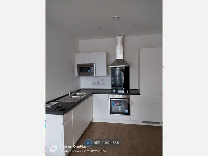 1 Bedroom Flat To Rent In Hanworth Road, Feltham, TW13