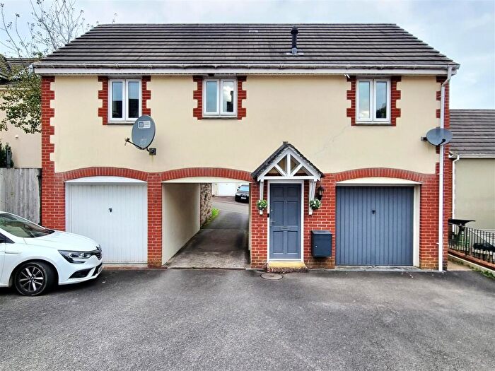 2 Bedroom House For Sale In Kensey Valley Meadow, Launceston, PL15