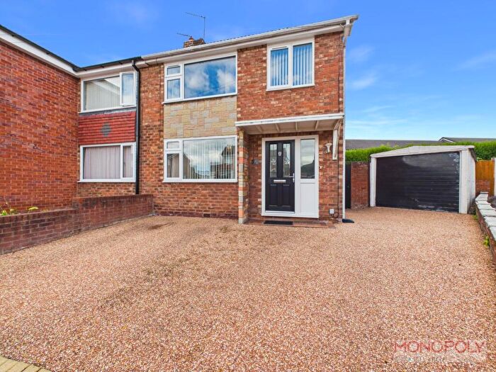 3 Bedroom Semi-Detached House For Sale In Menai Way, Gwersyllt, LL11